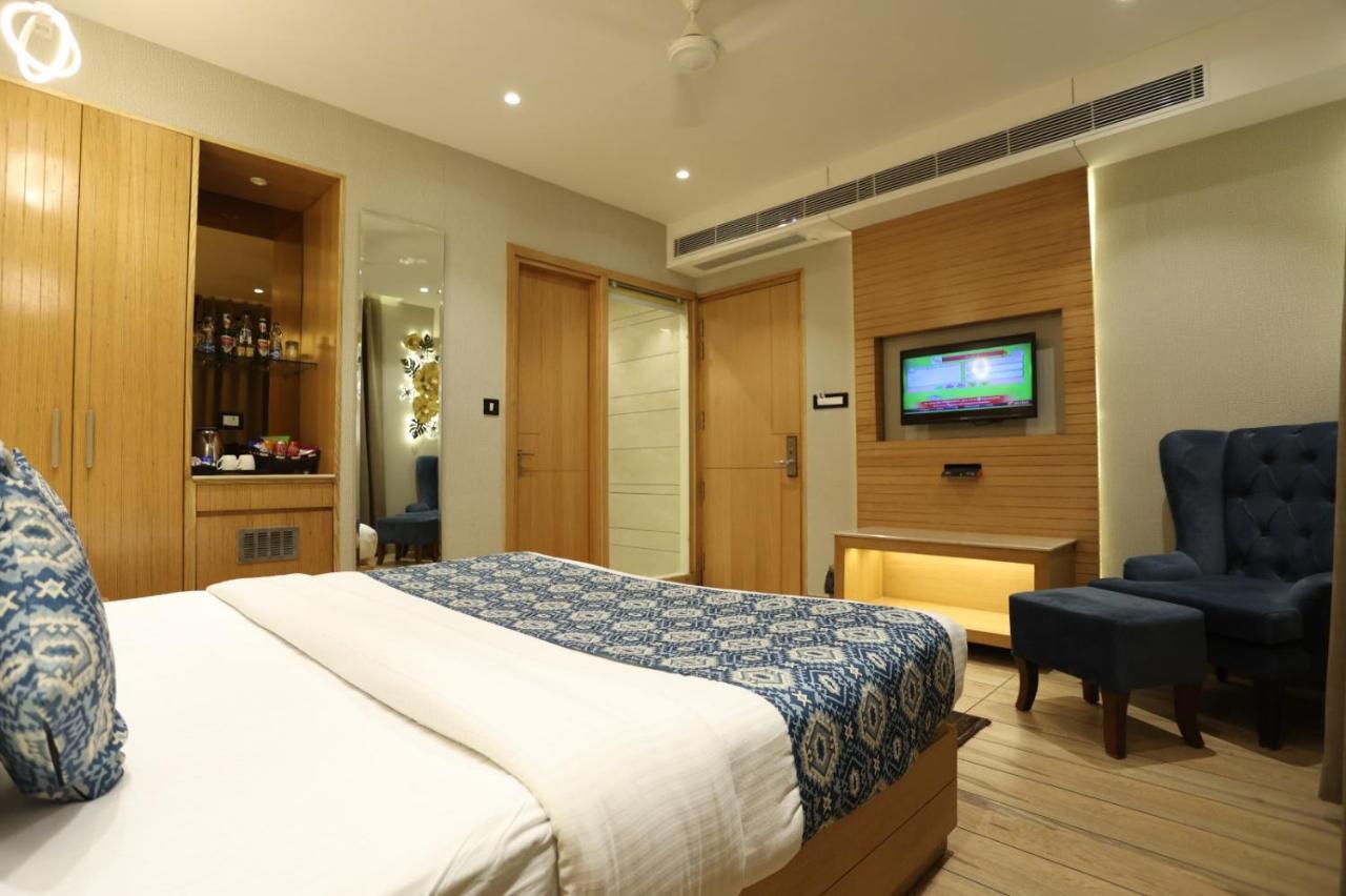 ניו דלהי Jrd Luxury-Business Hotel מראה חיצוני תמונה